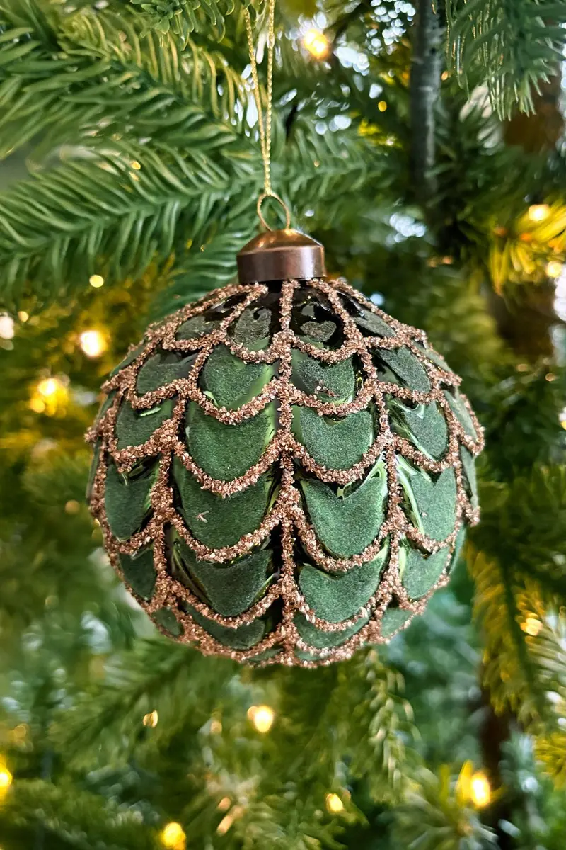 Adorno Bola De Cristal Con Terciopelo Verde Y Detalles De Purpurina