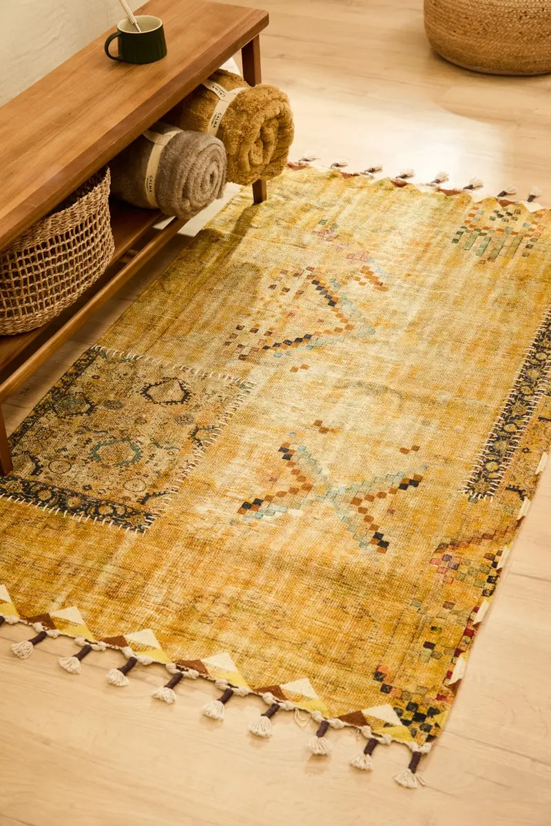 Alfombra de dhurrie en patchwork mostaza Dinka