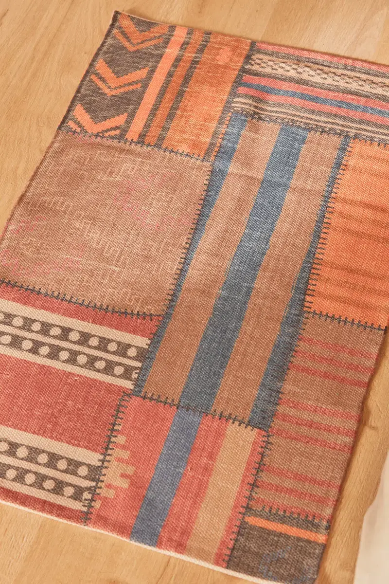 Alfombra estampado patchwork Carli