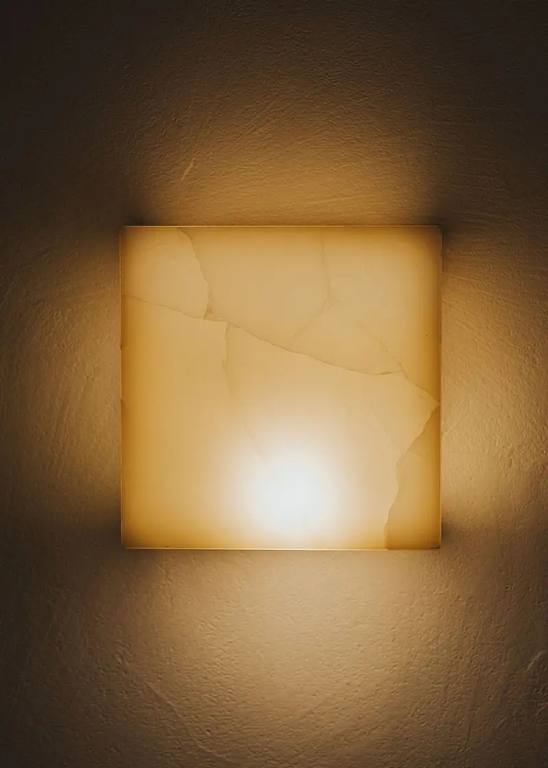 Aplique cuadrado de pared ónix blanco