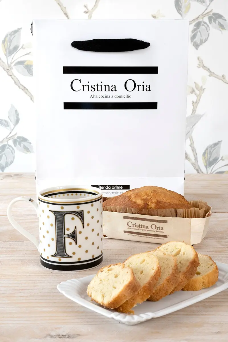Bolsa Taza Iniciales & Bizcocho