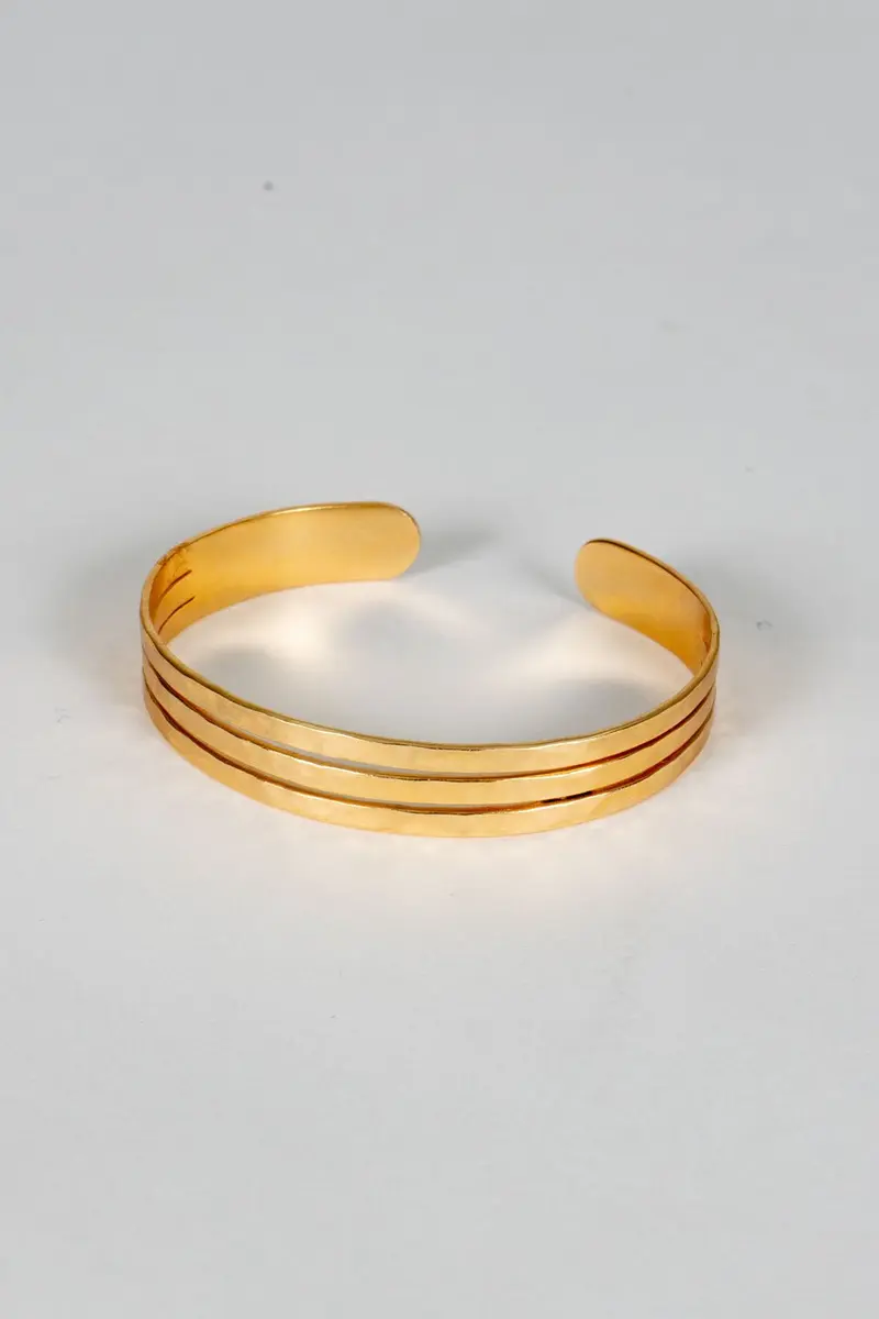 Brazalete Dorado Ajustable Con Diseño De Tres Argollas