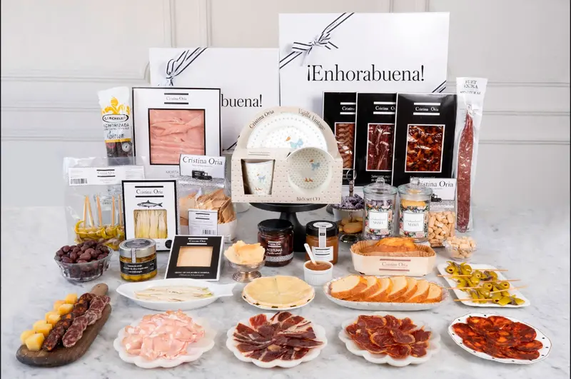 Caja Recién Mamá Foodie & Vajilla Infantil Co