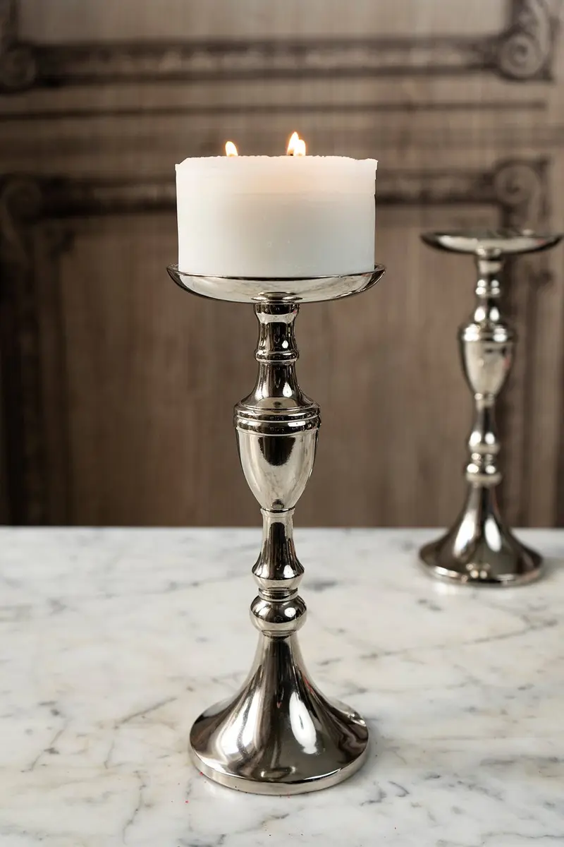 Candelabro Plateado Mediano Co