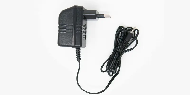 Cargador repuesto de Sacacorchos Eléctrico con Punta tipo Plug