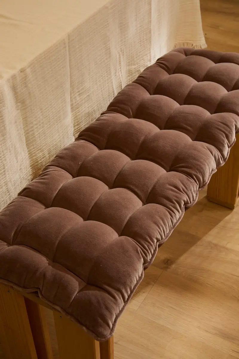 Cojín de banco de terciopelo marrón Velour