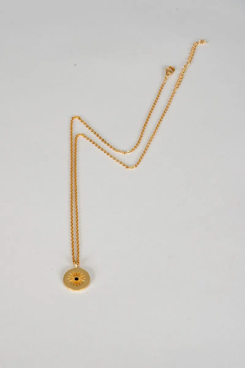 Collar Dorado Con Colgante Redondo Sol Y Circonita Negra