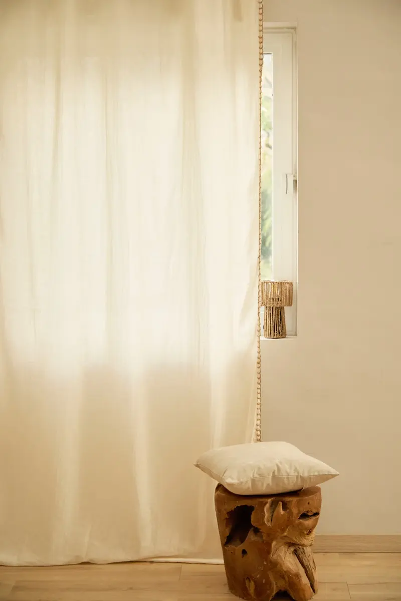 Cortina efecto lino crudo con remate en yute Asana