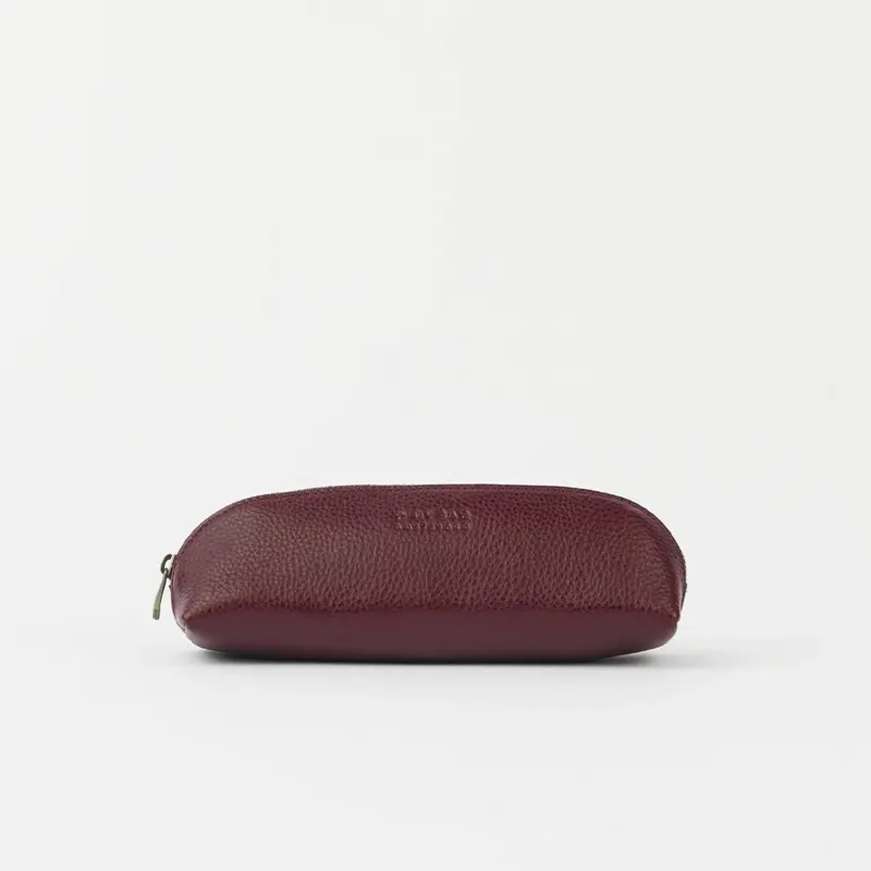 Estuche Pequeño Soft Grain Leather Dark Cherry