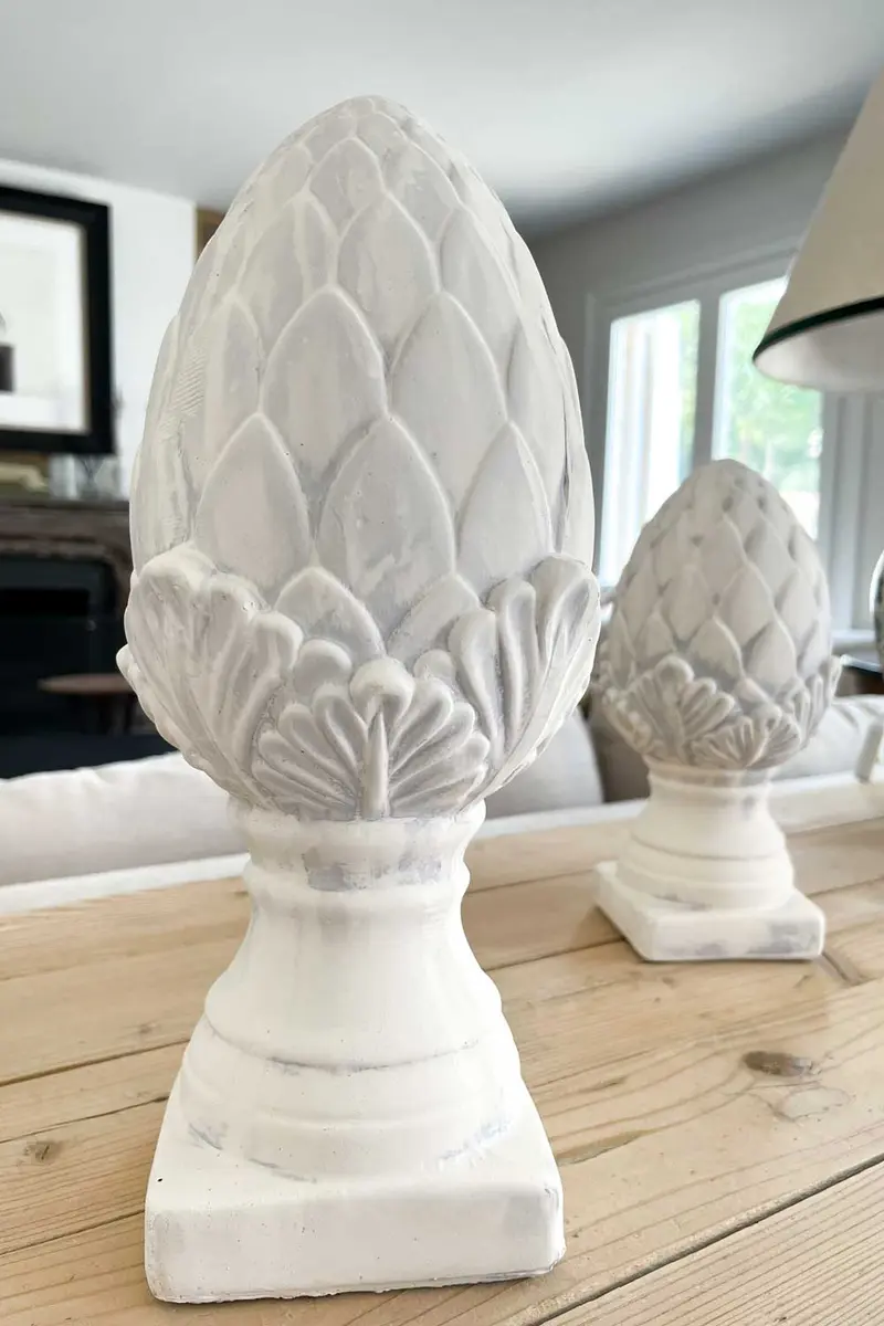 Figura Decorativa Grande Con Diseño De Alcachofa De Cerámica Blanca