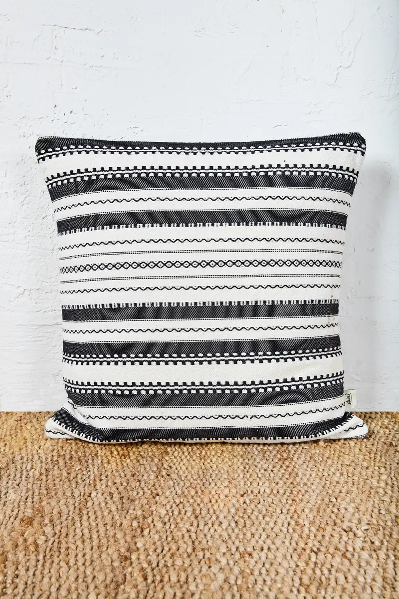 Funda cojín alpujarra blanco y negro 50cmx50cm