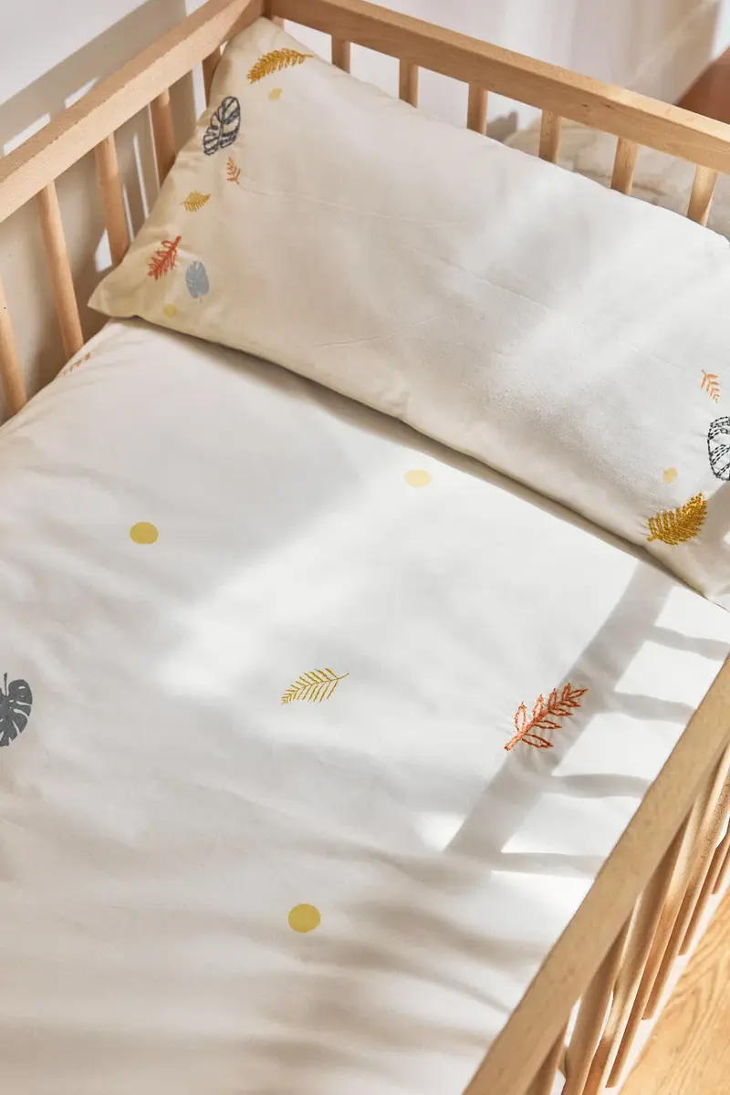 Funda nórdica de cuna + funda de almohada con motivos naturales Zunca