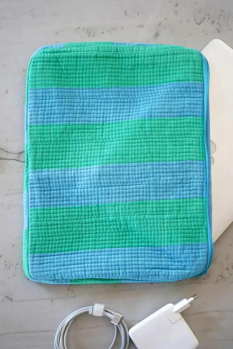 Funda Para Portátil Rayas Azules Y Verdes