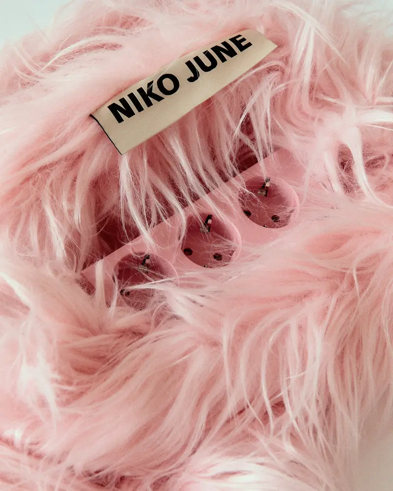 FURRY - Bubble Gum