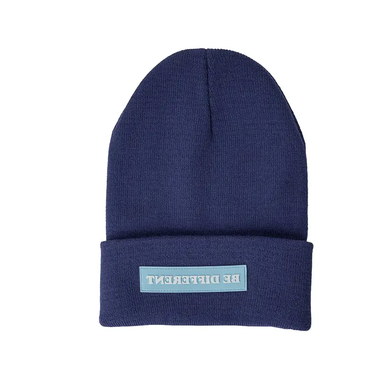 Gorro “Be different”