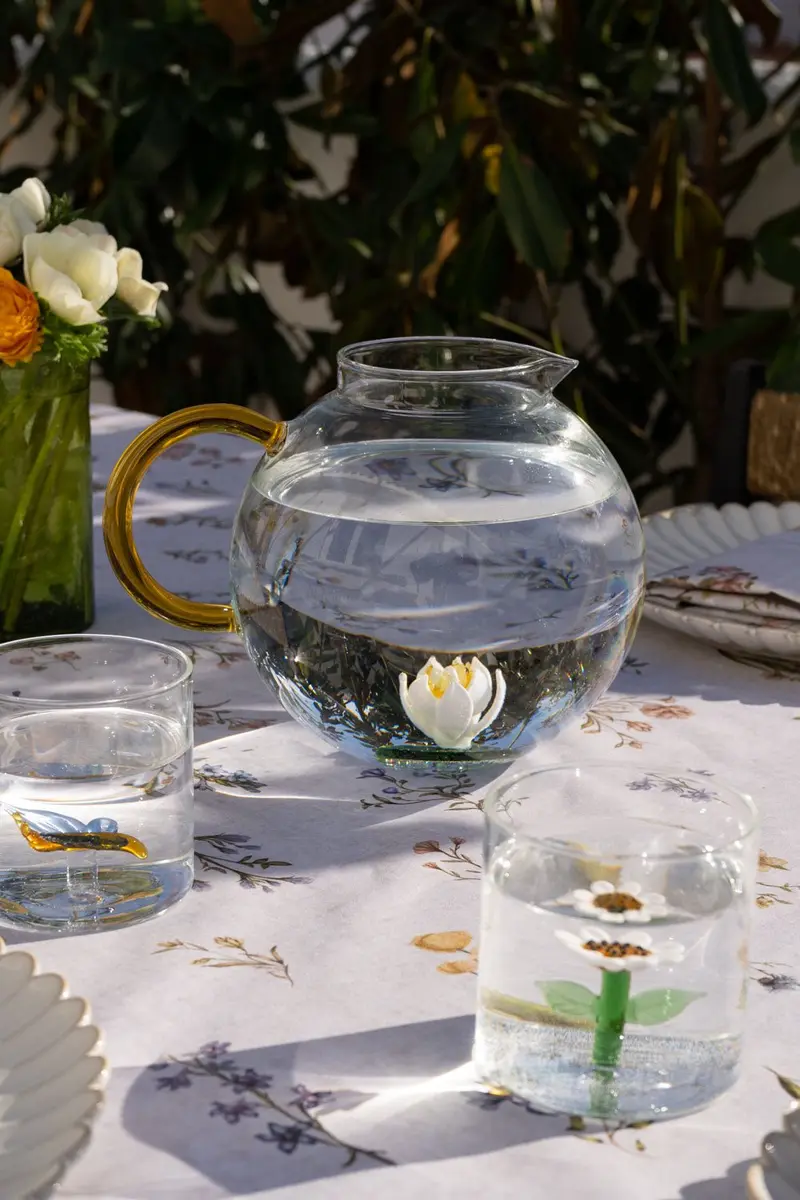 JARRA GLOBO DE VIDRIO SOPLADO CON FIGURA FLOR