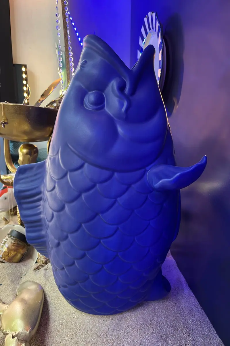 Jarrón Con Diseño De Pez Azul