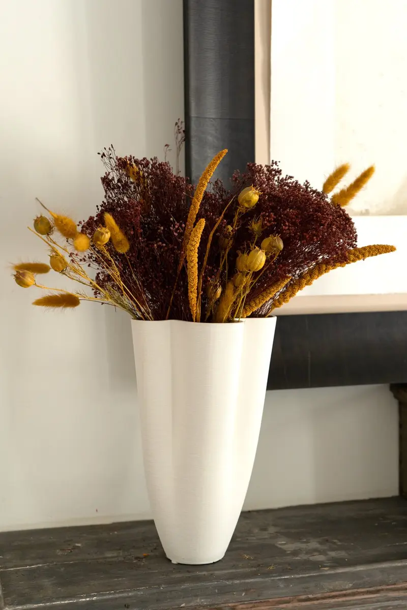 Jarrón De Cerámica Con Diseño De Flor Y Con Textura