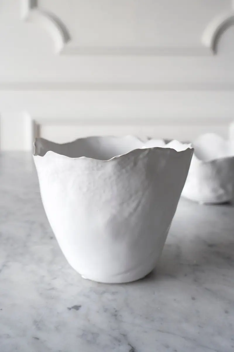 Jarrón Irregular De Porcelana Blanco Brillante 15 Cm