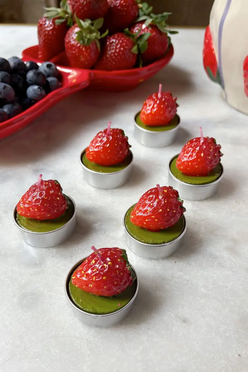 Juego De 6 Velas Con Diseño De Fresas