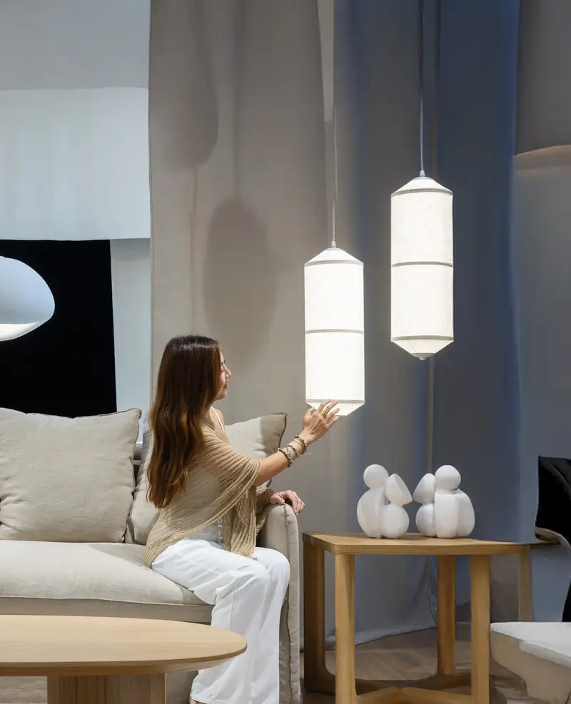 Lámpara techo colgante salón comedor papel mediana artesanal alargada Fuji