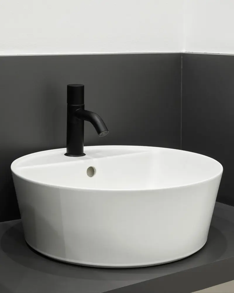Lavabo de apoyo Handy con orificio para grifería