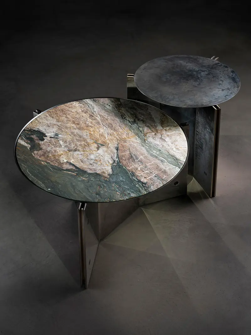 Mesa auxiliar Muse estructura en metal