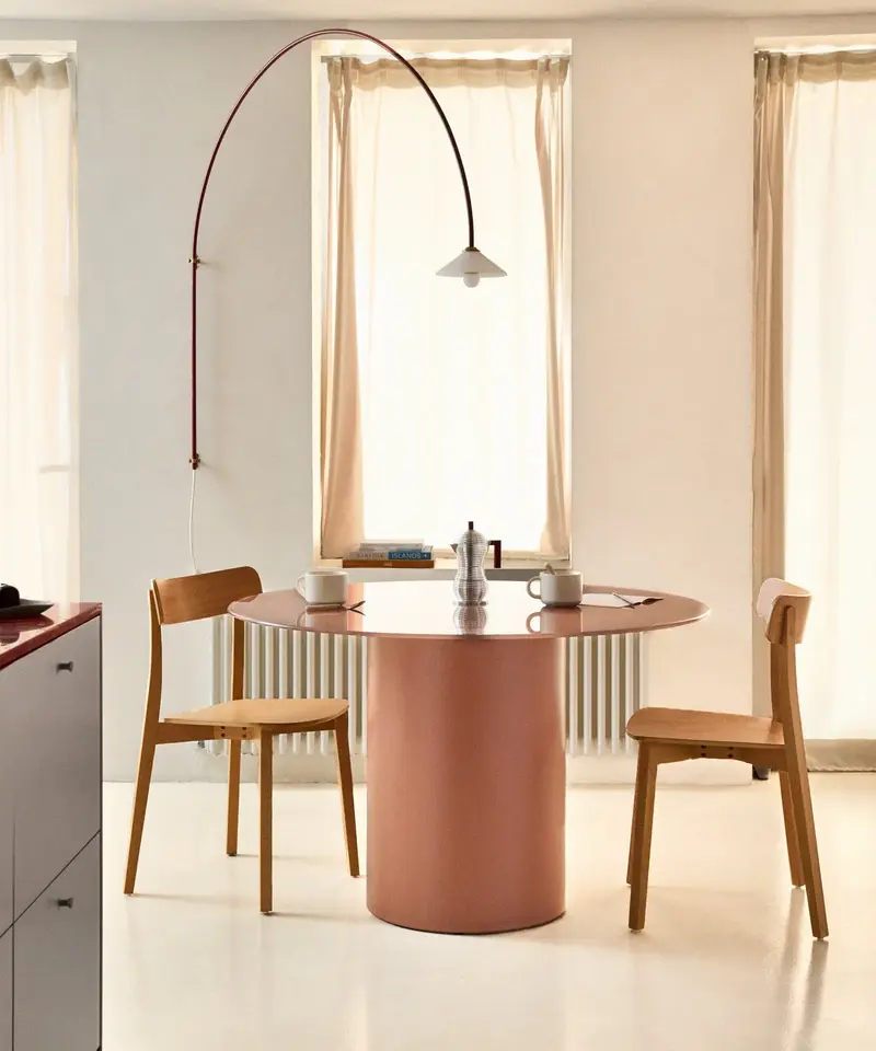 Mesa de Comedor en Acero Lacado Azure (120 cm)