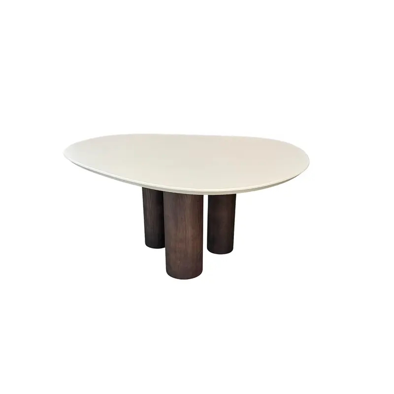 Mesa de comedor Lien - Tapa StoneSkin Latte - Patas de madera ahumadas - 160 cm