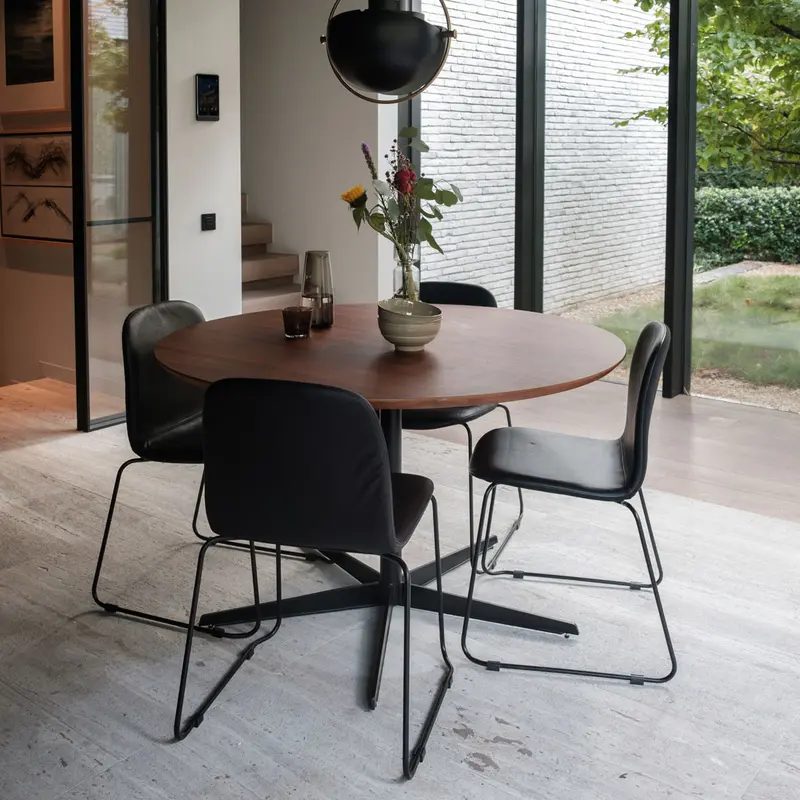Mesa de comedor redonda con borde biselado - Nogal - Ø125cm