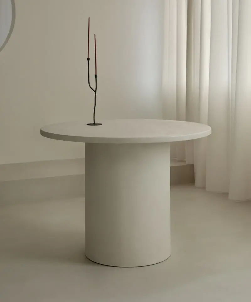 Mesa de Comedor Redonda en Microcemento Ethel