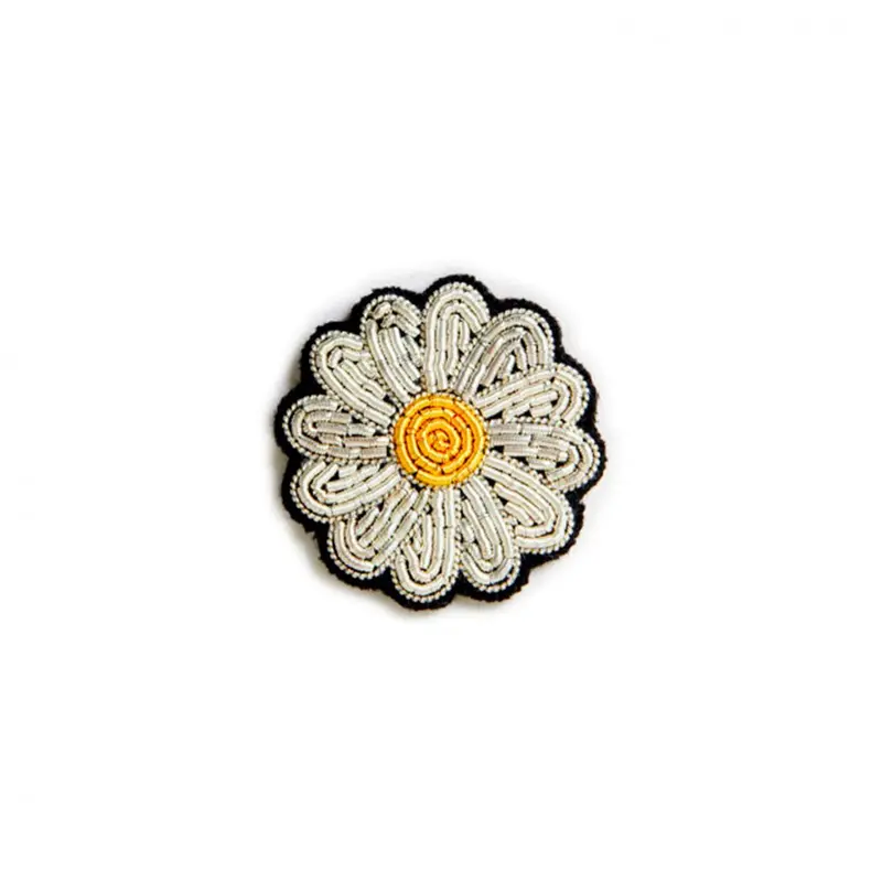 Mini Margarita Broche Hecho a Mano