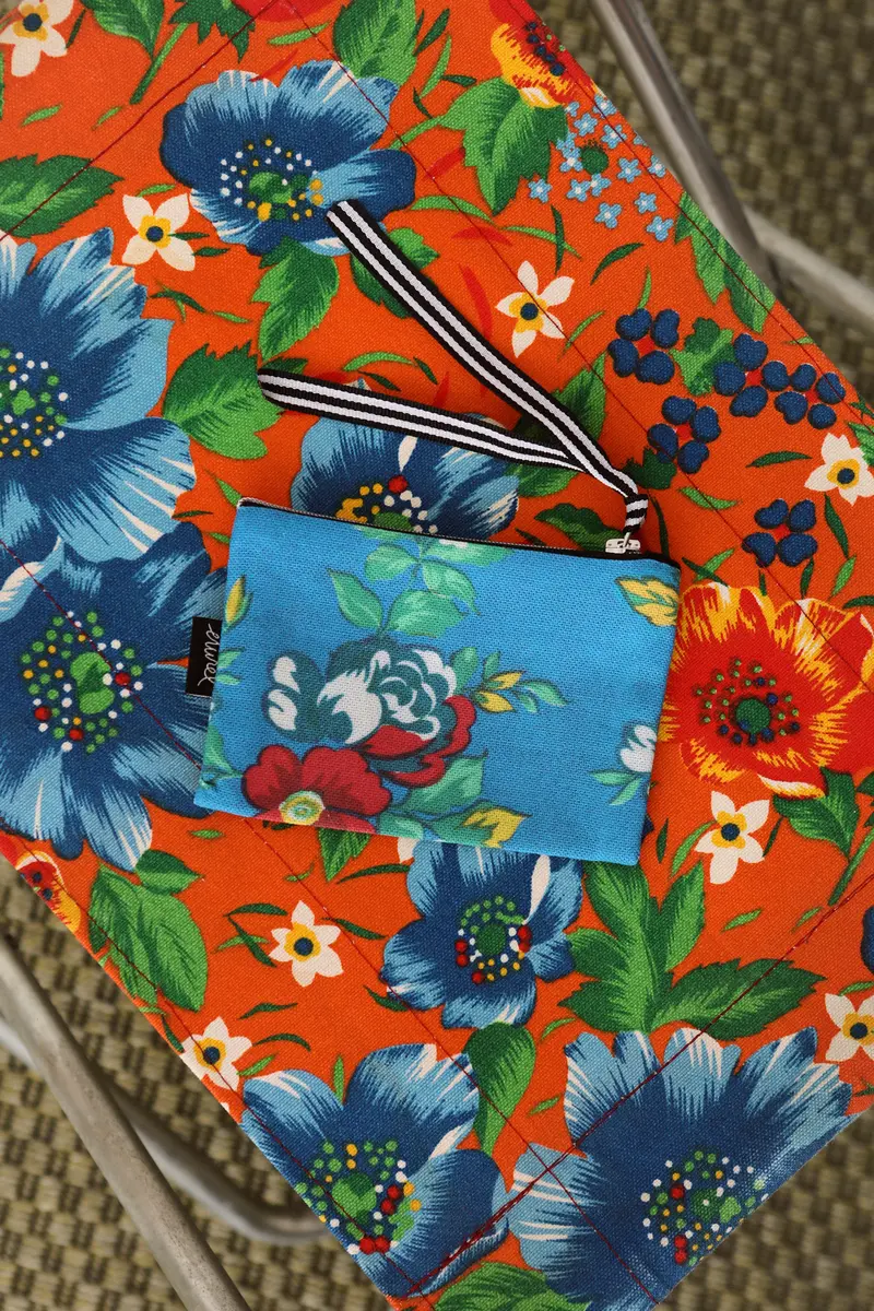 Monedero lona camping flores azul