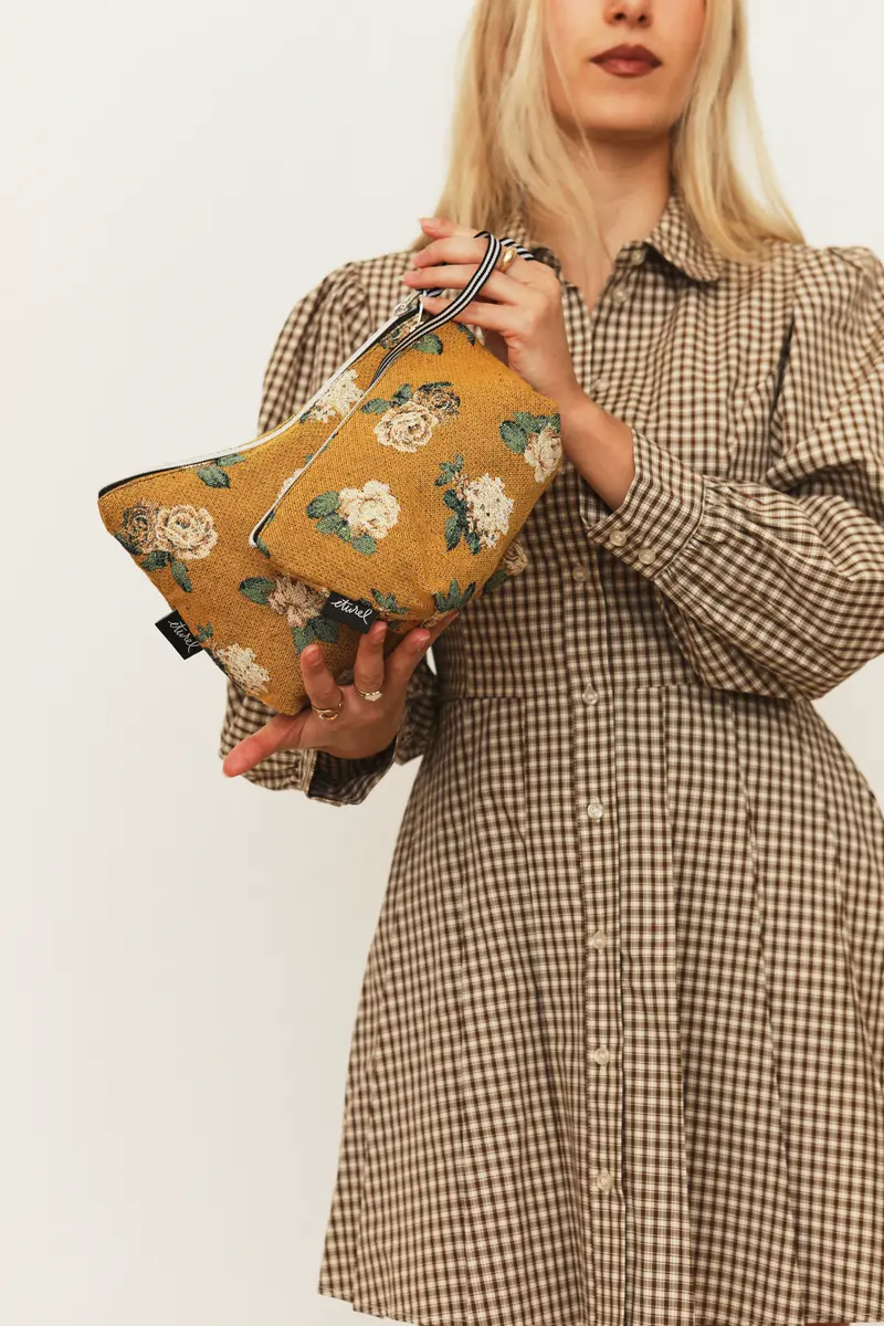 Neceser/estuche tejido jacquard flores rosas
