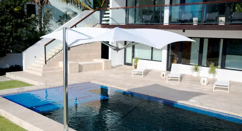 Parasol Ocean Master MAX Manta Cantilever