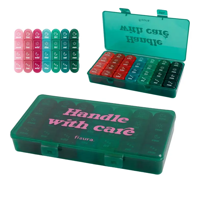 Pastillero “Handle with care”