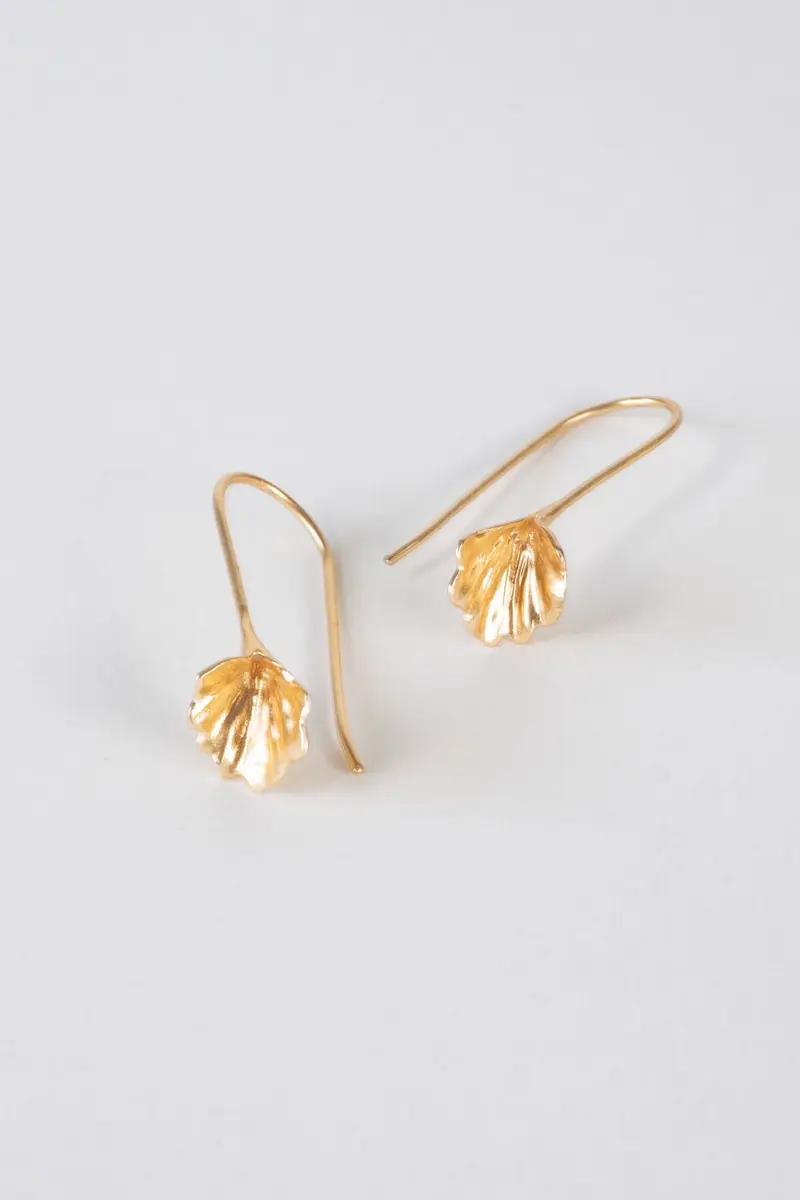 Pendientes Dorados Con Diseño De Hoja