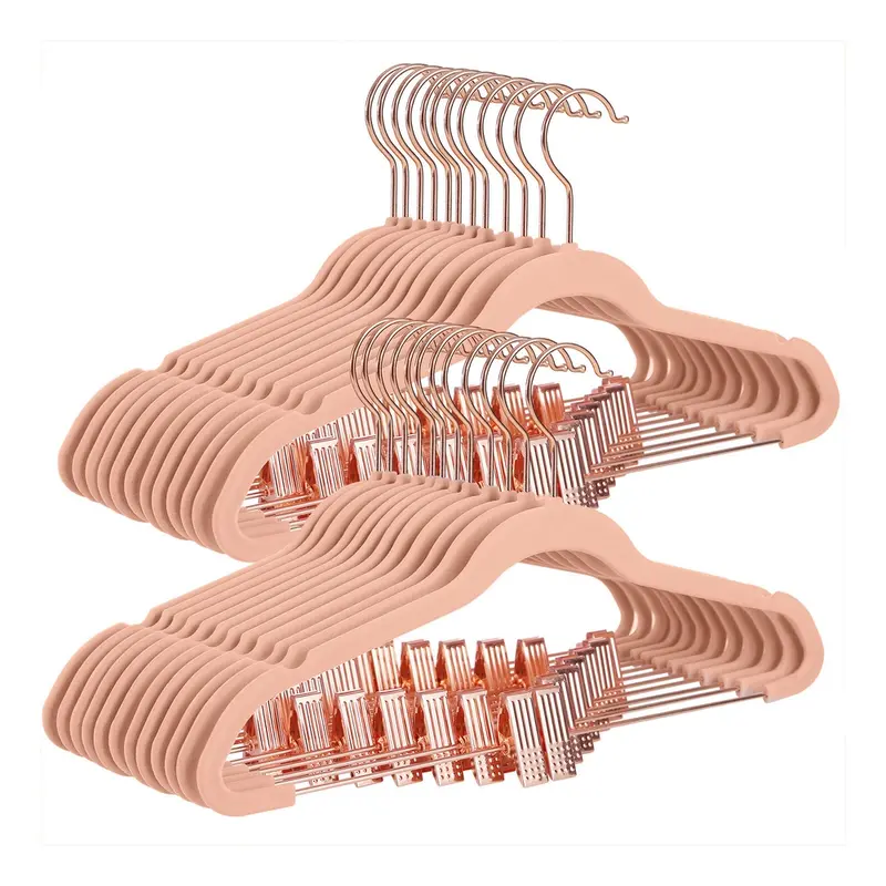 Perchas de Color Rosa Claro