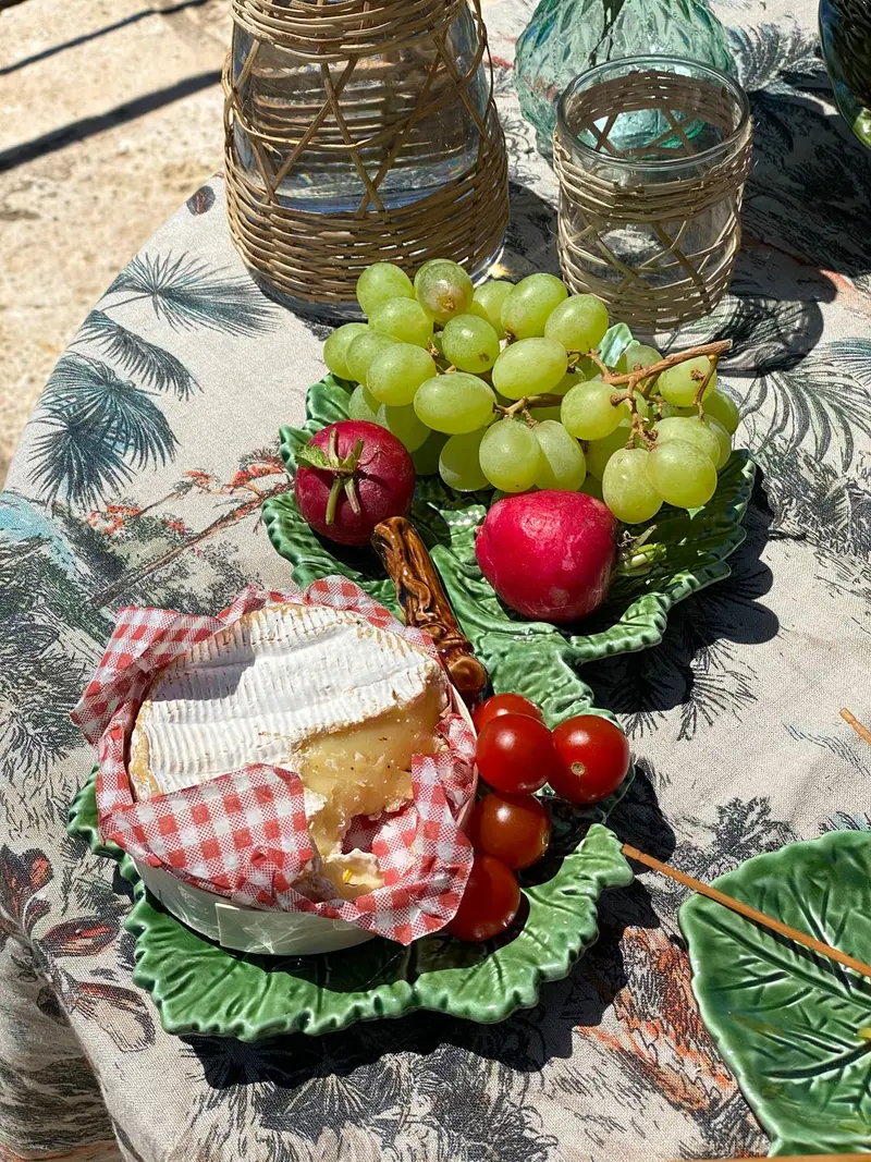 Plato Cerámica Con Dos Hojas
