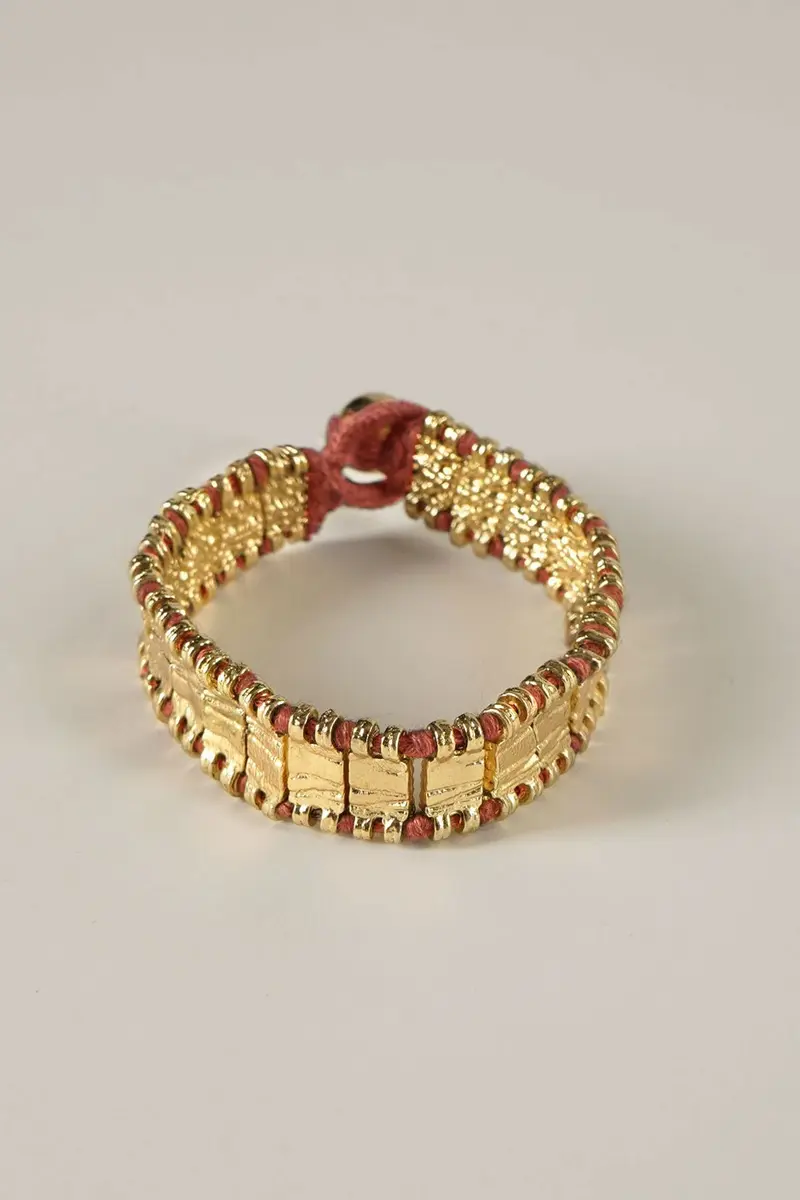 Pulsera Dorada y Coral Con Eslabones