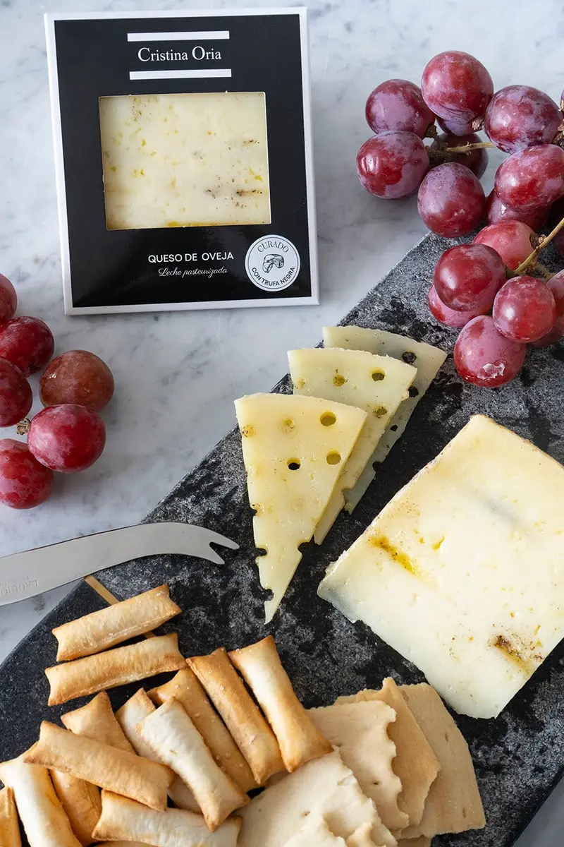 Queso De Oveja Curado Con Trufa Negra  250G