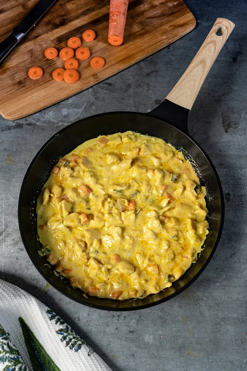 Sartén Negra Con Mango De Madera Grande