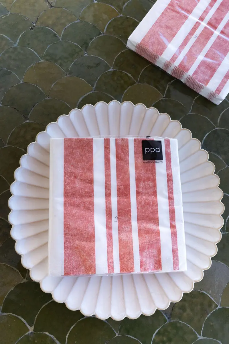 Servilletas Rayas Rojas Grandes