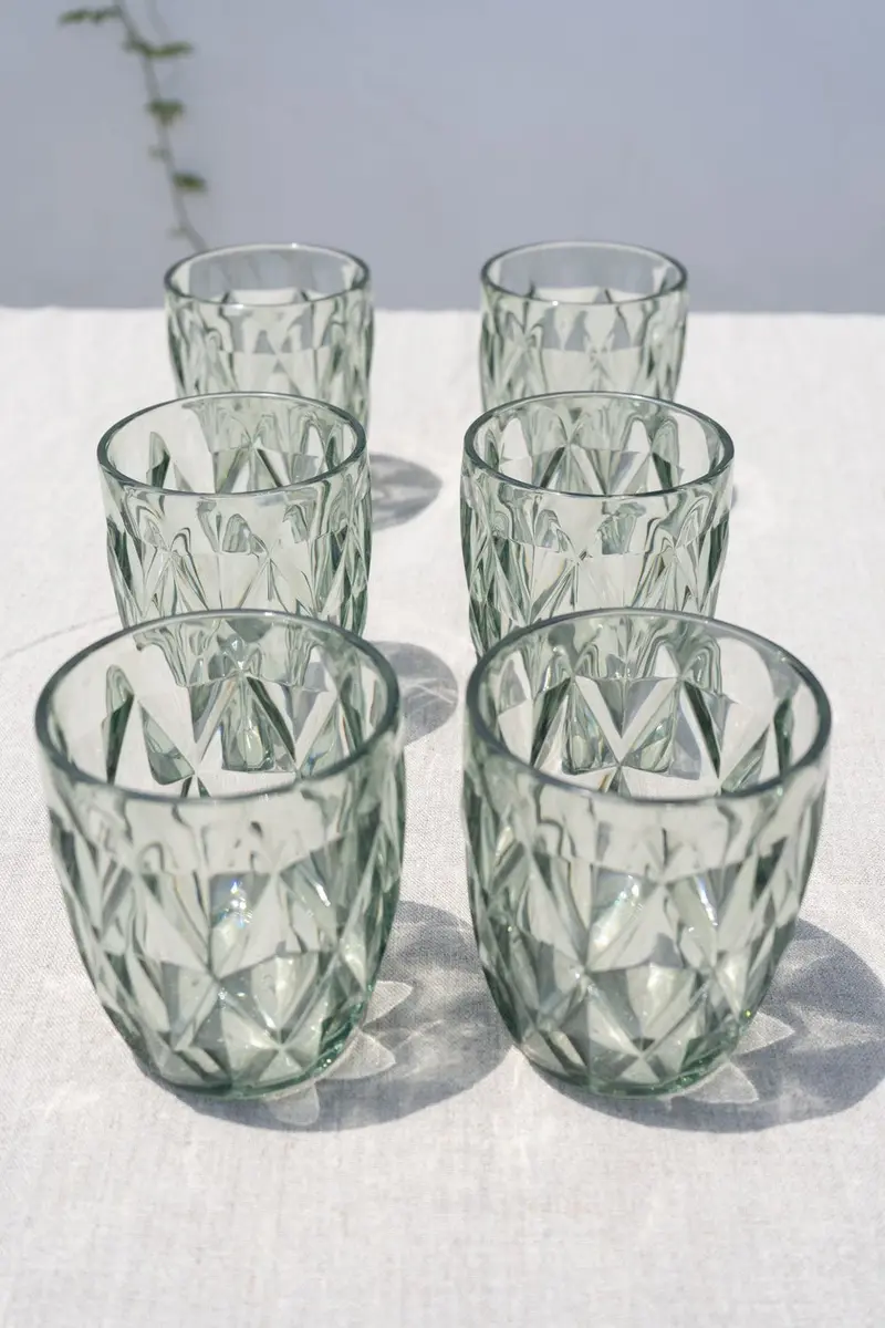 Set 6 Vasos Verdes Acrílicos Con Diseño De Rombos