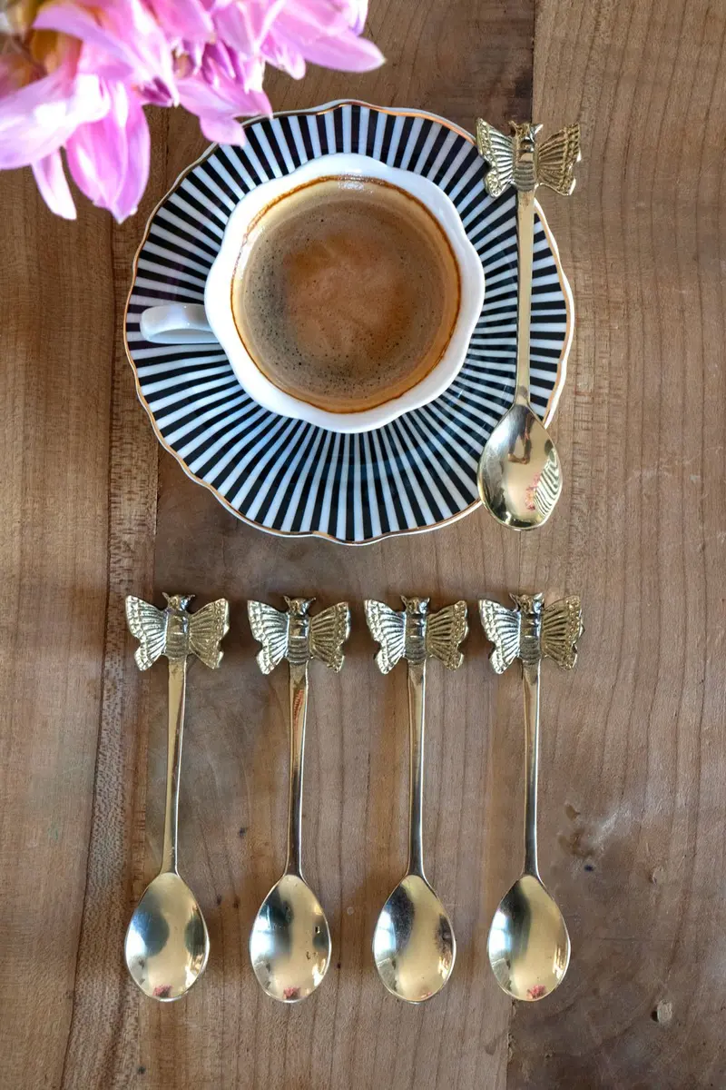 Set De 4 Cucharitas De Bronce Con Diseño De Mariposa