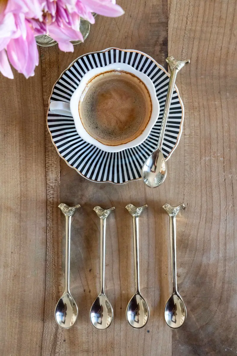 Set De 4 Cucharitas De Bronce Con Diseño De Pájaro