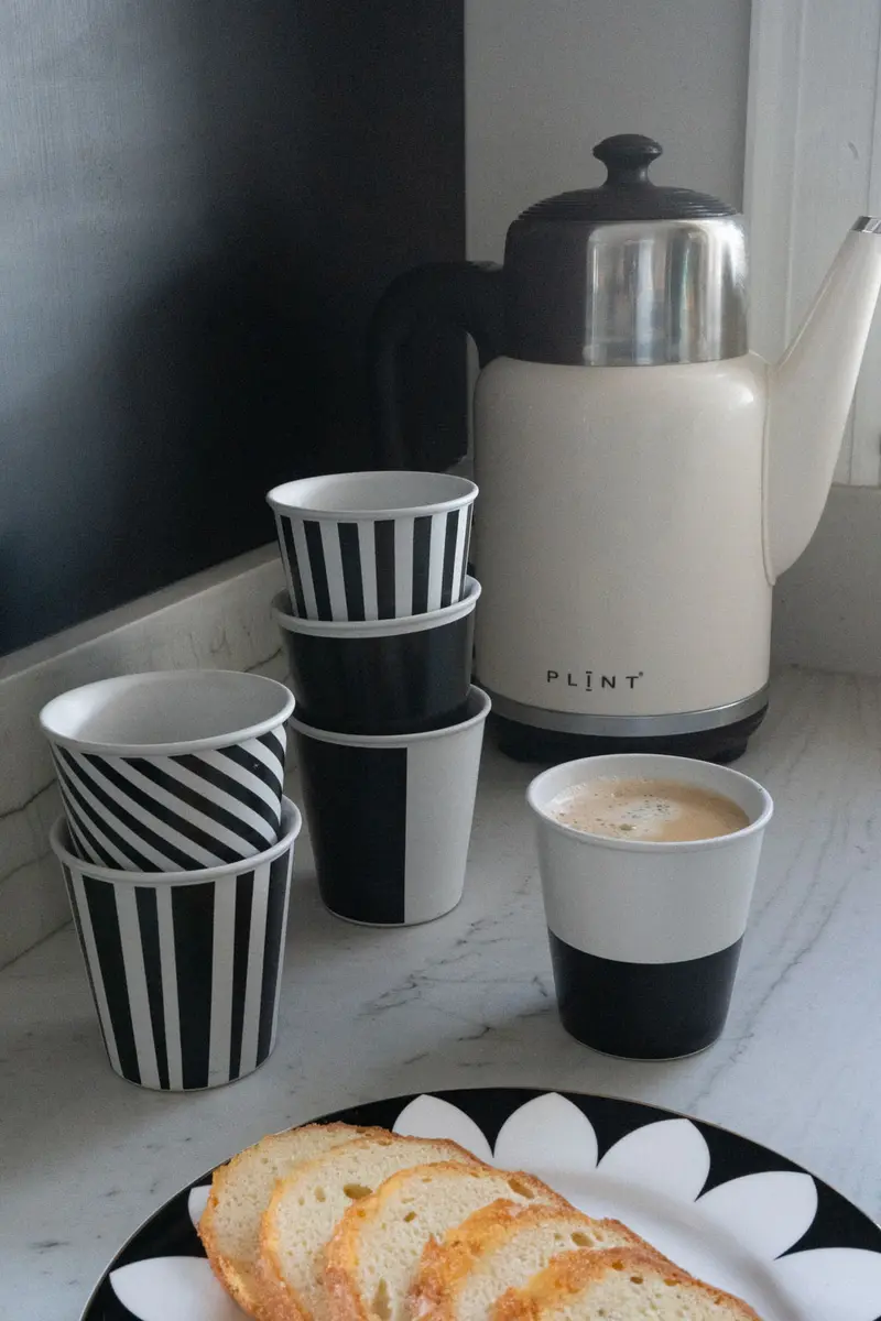 Set De 6 Vasos De Porcelana Blancos Y Negros