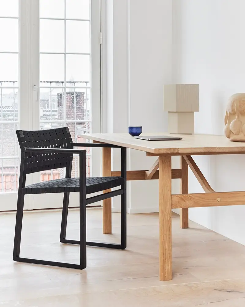 Silla de comedor con reposabrazos BM62 Linen Webbing