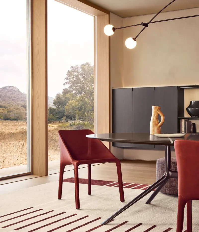 Silla de comedor con reposabrazos Manta