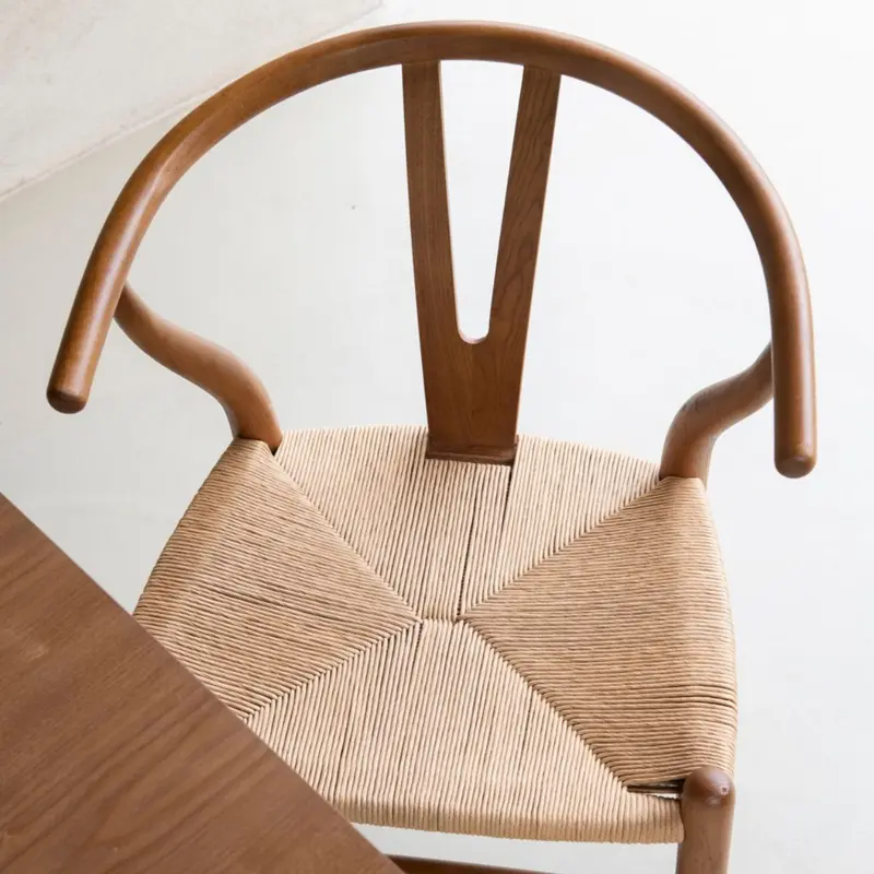 Silla de comedor de madera de olmo oscuro Salma